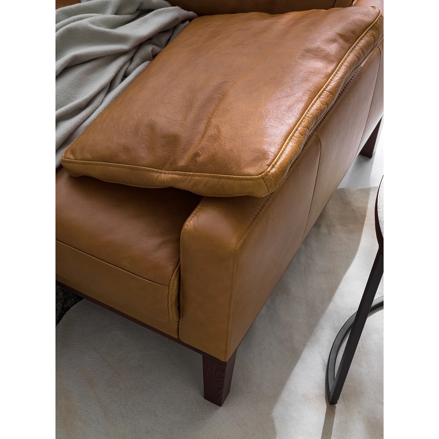 Ars manufacti Canapé d'angle Horley I Cuir véritable - Marron - Méridienne courte à gauche (vue de face) 11 Ars manufacti Canapé d'angle Horley I Cuir véritable - Marron - Méridienne courte à gauche (vue de face) – Image 11