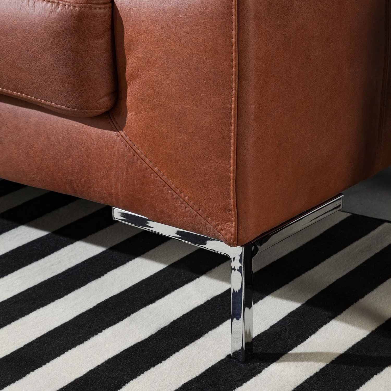 Ars manufacti Canapé Essos (2,5 places) - Cognac 9 Ars manufacti Canapé Essos (2,5 places) - Cognac – Image 9