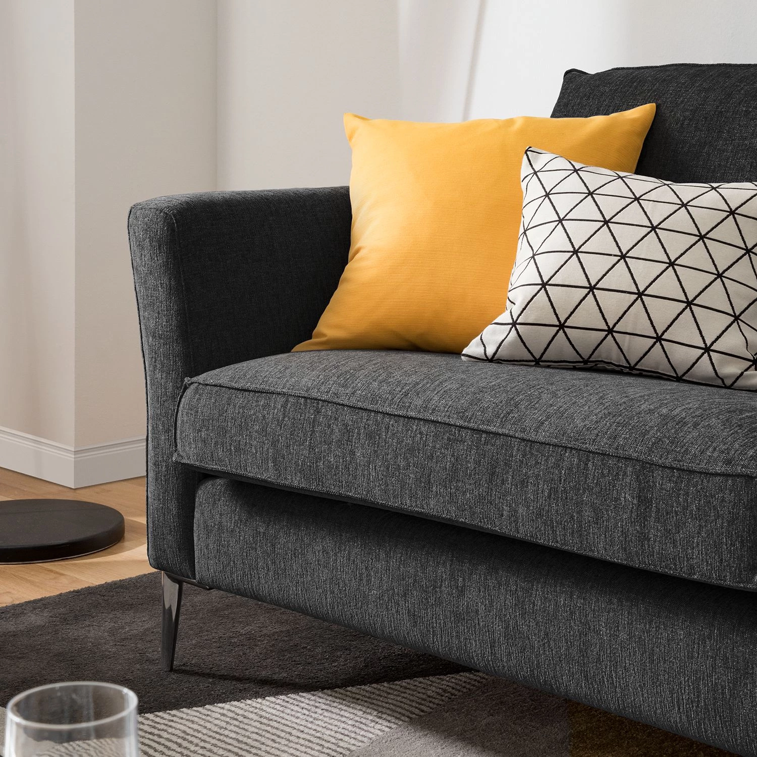 Fredriks Canapé Mirabela (3 places) - Noir chiné 10 Fredriks Canapé Mirabela (3 places) - Noir chiné – Image 10