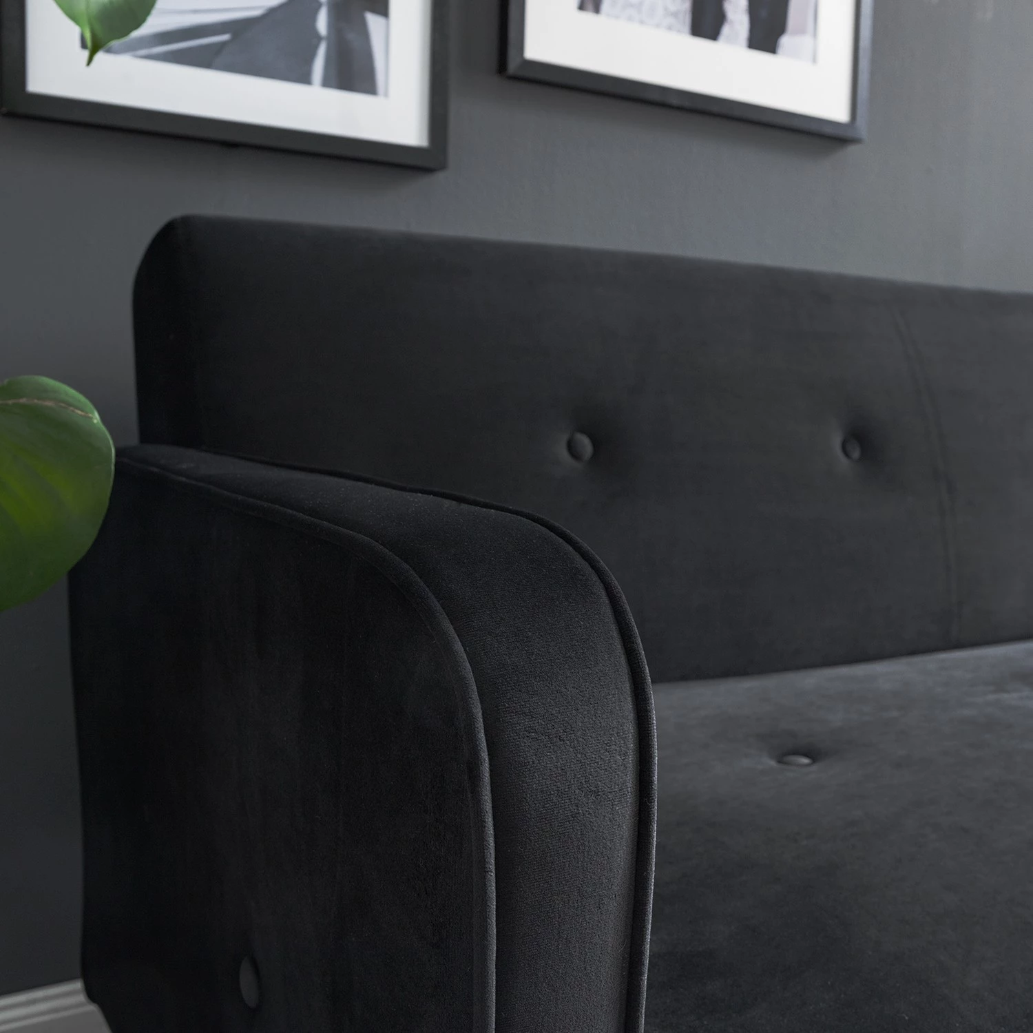 Jack & Alice Canapé convertible Daru I - Velours - Noir 16 Jack & Alice Canapé convertible Daru I - Velours - Noir – Image 16