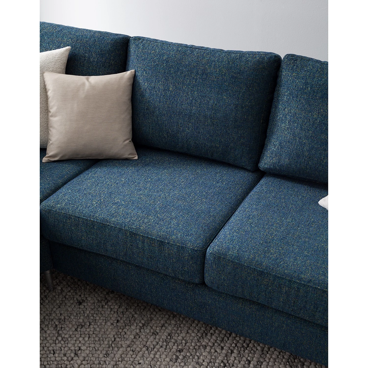 Studio Copenhagen Canapé panoramique COSO Classic+ - Tissu Chenille Rufi: Bleu - Méridienne courte à droite / longue à gauche (vue de face) - Coffre de lit - Chrome brillant 12 Studio Copenhagen Canapé panoramique COSO Classic+ - Tissu Chenille Rufi: Bleu - Méridienne courte à droite / longue à gauche (vue de face) - Coffre de lit - Chrome brillant – Image 12