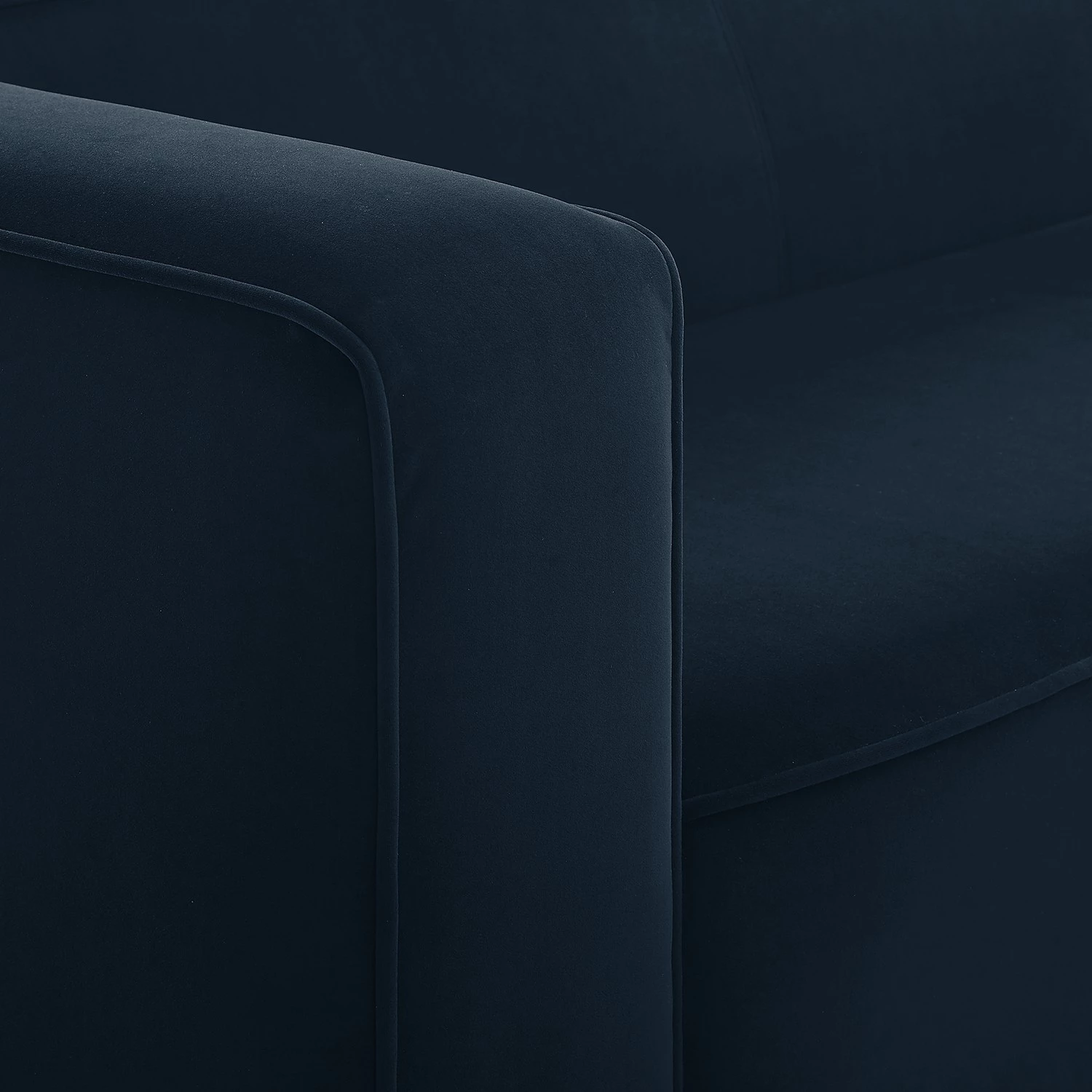 Fredriks Canapé d’angle Berlou II - microfibre - Bleu marine - Méridienne courte à droite (vue de face) 9 Fredriks Canapé d’angle Berlou II - microfibre - Bleu marine - Méridienne courte à droite (vue de face) – Image 9