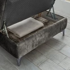 Loftscape Canapé d’angle Groslay - Velours - Velours Insa: Gris - Méridienne longue à droite (vue de face) 25 Loftscape Canapé d’angle Groslay - Velours - Velours Insa: Gris - Méridienne longue à droite (vue de face) -Canapés Soldes Magasin 1000241685 210127 18172000453 DETAILS P000000001000241685