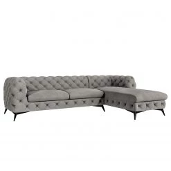 Jack & Alice Canapé d’angle Laviva I - Velours Ravi: Taupe - Largeur : 305 cm - Méridienne longue à droite (vue de face)