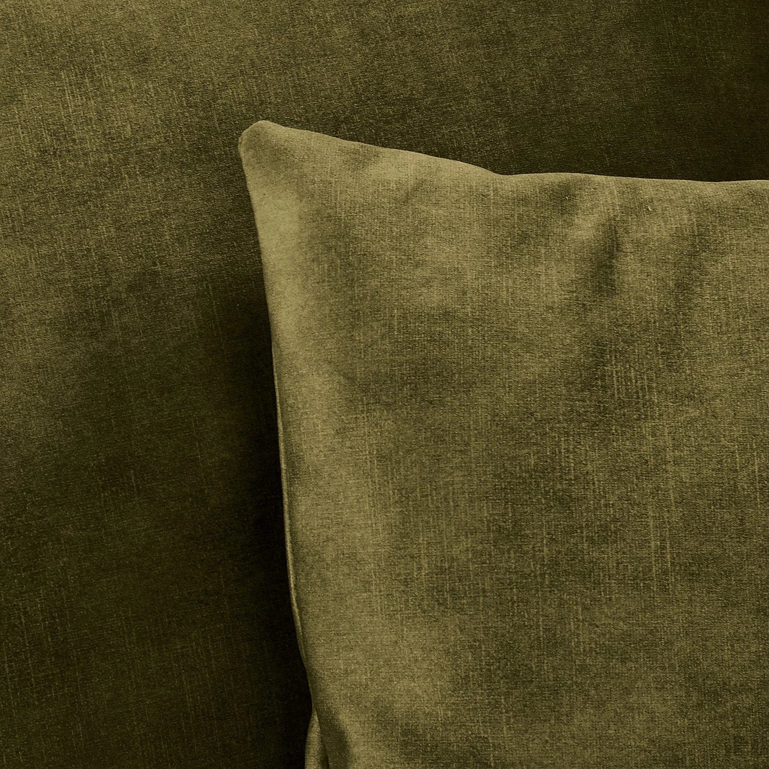 Red Living Canapé Lovis (3 places) - Velours Tomi: Vert vieilli 9 Red Living Canapé Lovis (3 places) - Velours Tomi: Vert vieilli – Image 9