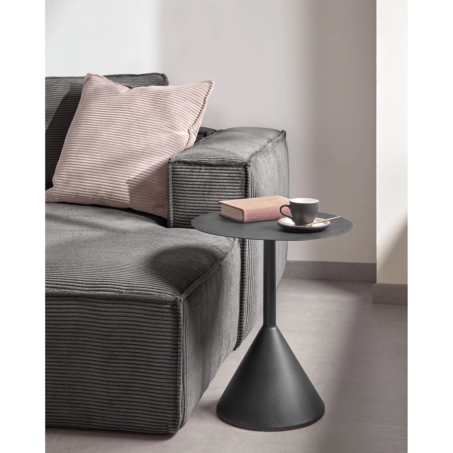 Loftscape Canapé d’angle Opre - Velours côtelé Lole: Gris clair - Méridienne courte à droite (vue de face) 4 Loftscape Canapé d’angle Opre - Velours côtelé Lole: Gris clair - Méridienne courte à droite (vue de face) – Image 4