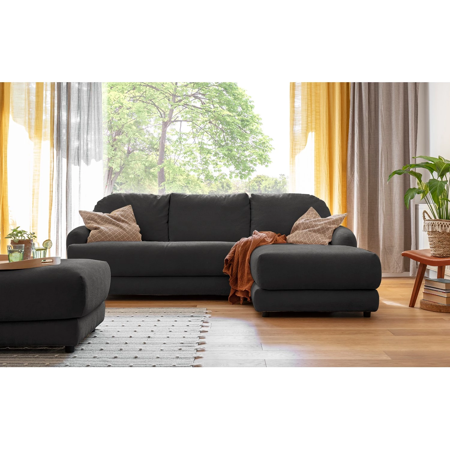 Loftscape Canapé d’angle Tandil - Tissu Dolly: Noir - Méridienne courte à droite (vue de face) - Avec repose-pieds 8 Loftscape Canapé d’angle Tandil - Tissu Dolly: Noir - Méridienne courte à droite (vue de face) - Avec repose-pieds – Image 8