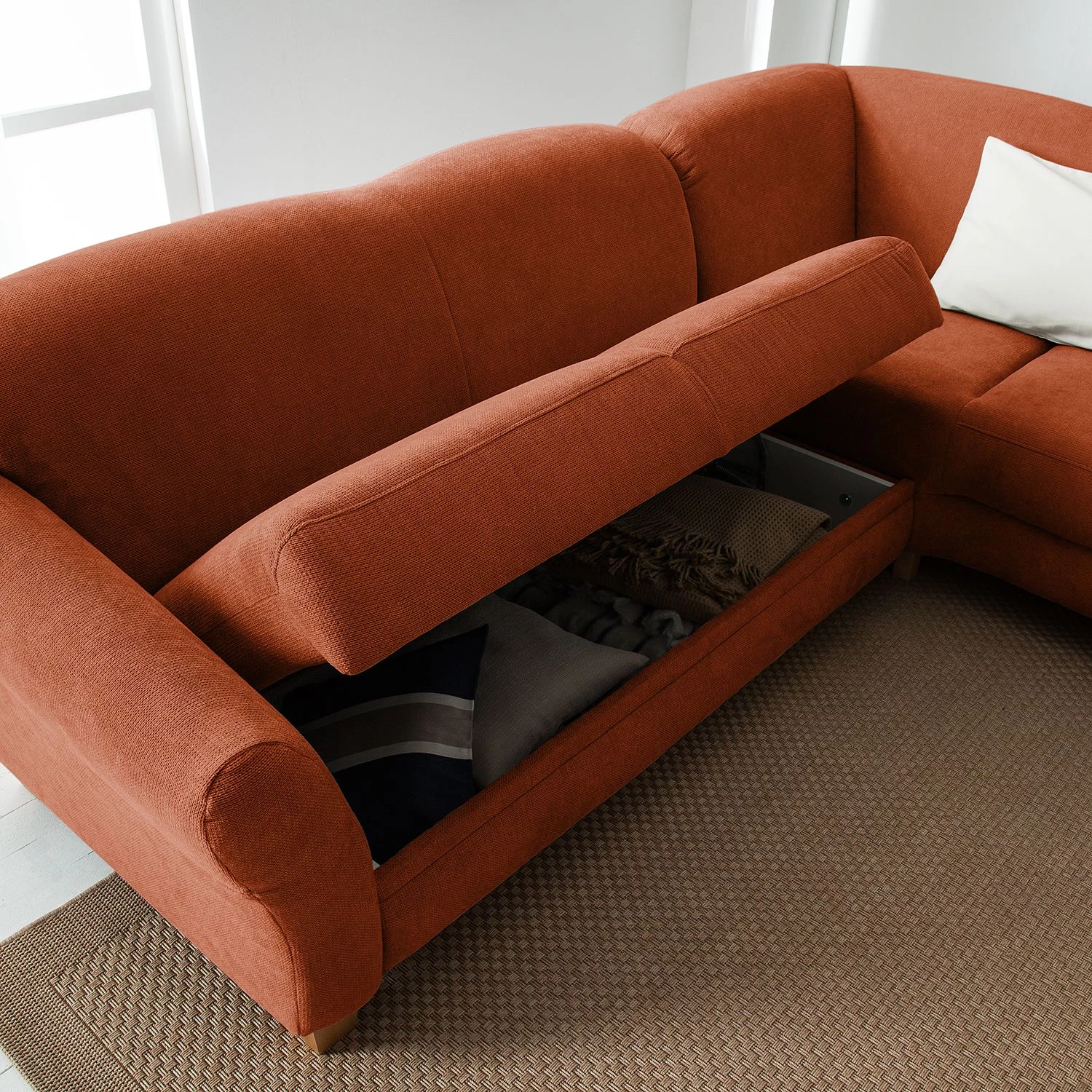 Ars Natura Canapé d'angle Cebu - Marron miel - Méridienne longue à droite (vue de face) - Avec réglage de la profondeur d'assise 10 Ars Natura Canapé d'angle Cebu - Marron miel - Méridienne longue à droite (vue de face) - Avec réglage de la profondeur d'assise – Image 10